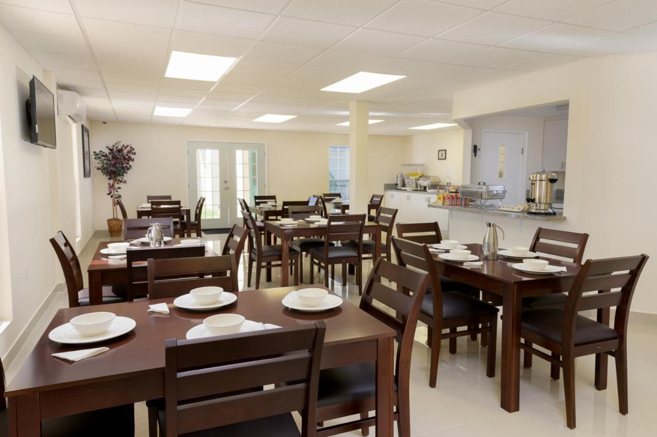 Hotel Trebol Inn Nuevo Casas Grandes ภายนอก รูปภาพ